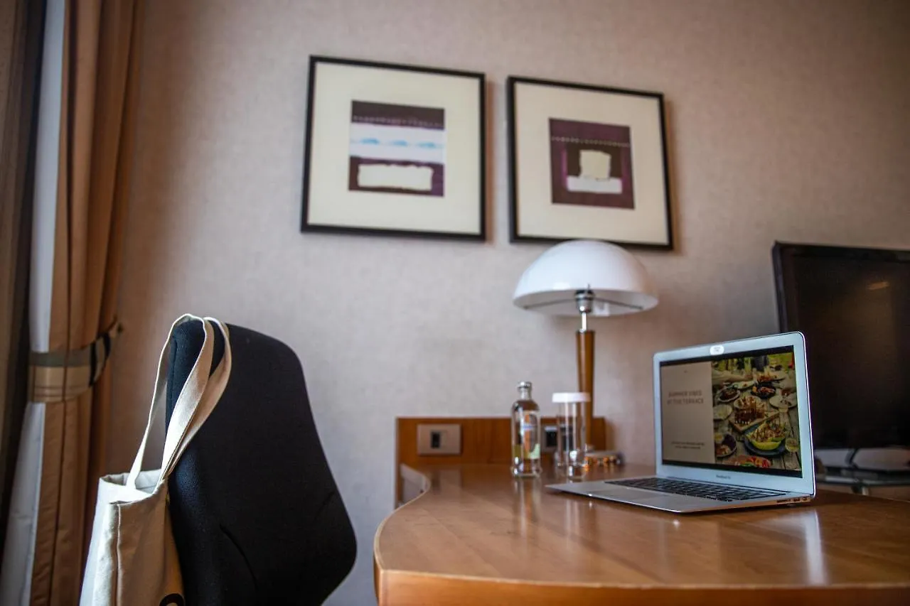 Hotel Crowne Plaza Brussels Airport By Ihg à Zaventem