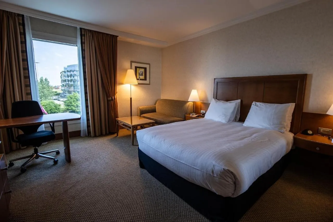 Hotel Crowne Plaza Brussels Airport By Ihg à Zaventem